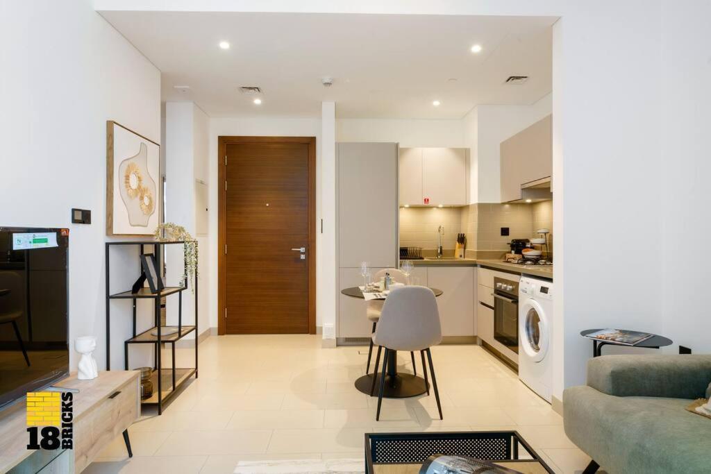 Sleek One Bed Sobha Vistas A1302 Dubai
