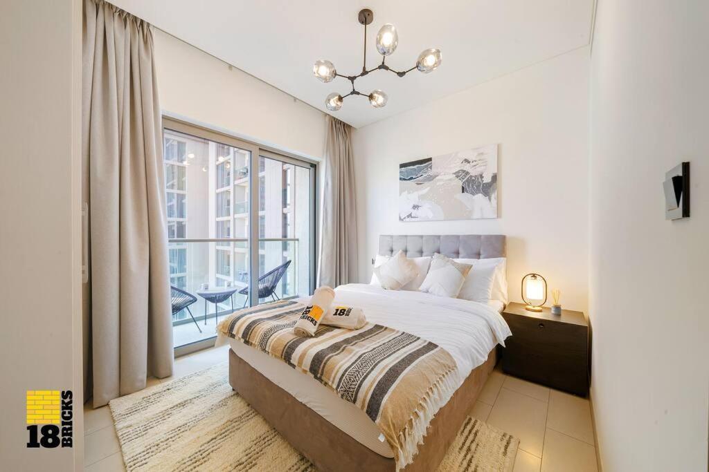 Sleek One Bed Sobha Vistas A1302 *